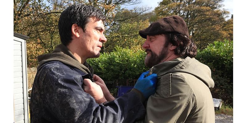 Emmerdale's Jeff Hordley reveals emotional tribute to late star Steve Haliwell airing on soap this week - including surprise guest at Zak Dingle's funeral