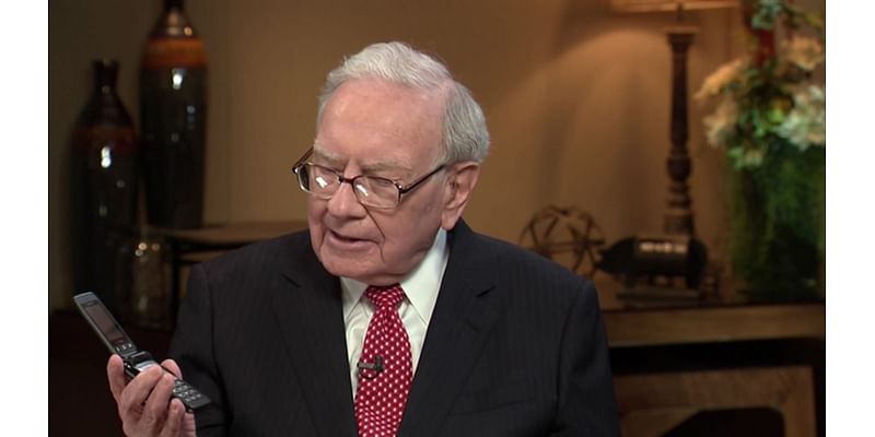 A new ETF uses AI to emulate Warren Buffett's investment style