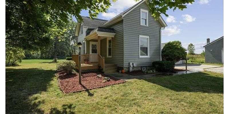 3 Bedroom Home in Racine - $529,000