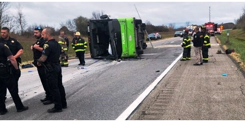 Tour bus crash shuts down traffic on I-490