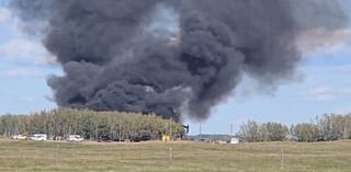 5 people taken to hospital after oil well fire northwest of Calgary