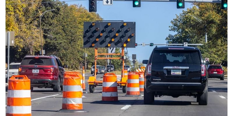 More pain on Dodge: Eastbound lane in central Omaha closed near UNO, Dundee