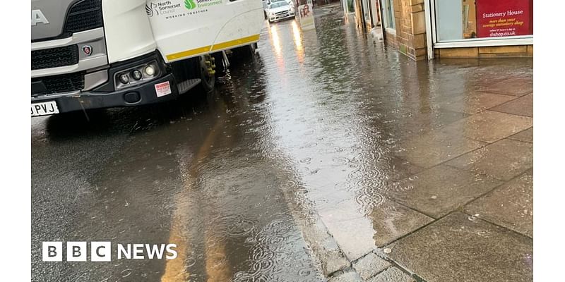 hit Clevedon street say 'no one's helping us'