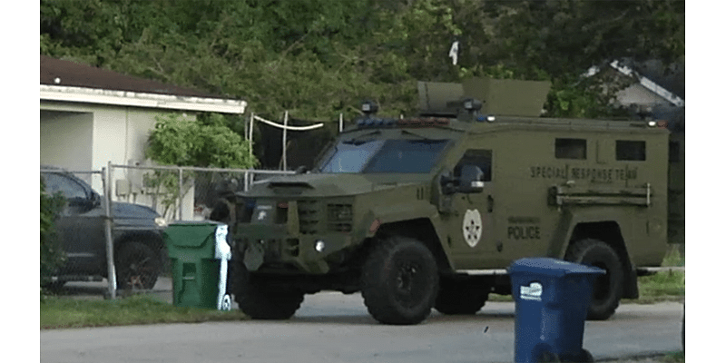 Man in custody after SWAT raid at home in Miami neighborhood