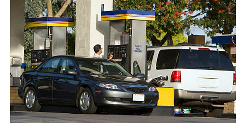 AAA: Gas Prices Freeze Due to Gulf Hurricane, Expected to Drop After Storm