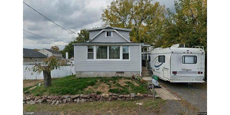 Sale closed in Bristol: $310,000 for a three-bedroom home