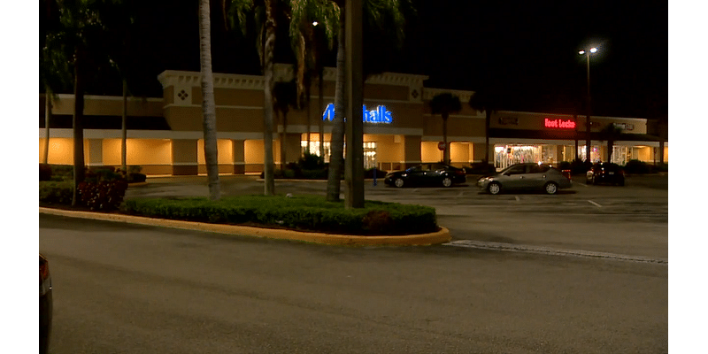 Police search for man involved in an alleged abduction attempt near a Marshalls in Homestead - WSVN 7News