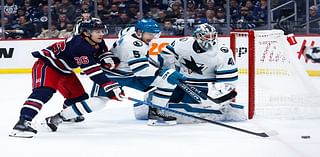 Unbeaten Jets pile up goals in routing winless Sharks