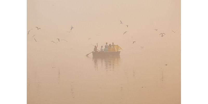 Toxic smog wreathes India's capital as winter nears