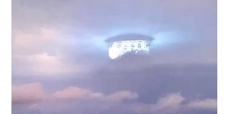 Pentagon Whistleblower Admits Photo of UFO Mothership Was Fake