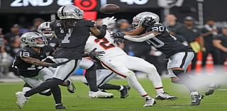 Deshaun Watson unable to overcome pick that went off Amari Cooper’s chest and other mistakes in loss to Raiders