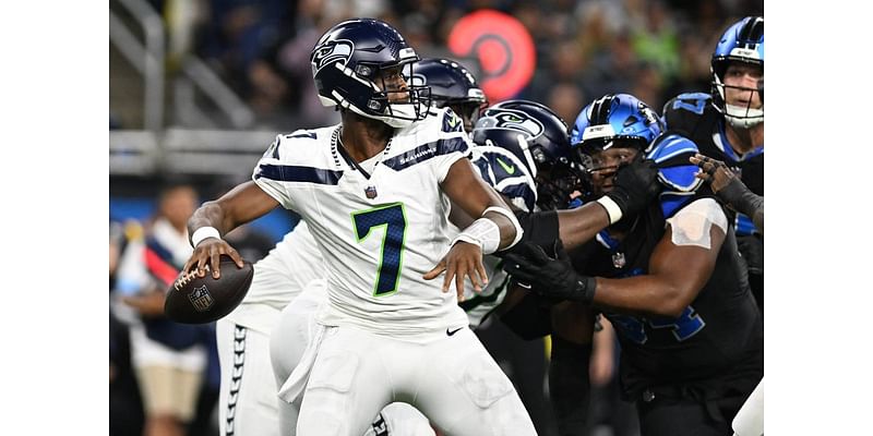 Career passing by Geno Smith. But he can’t play defense in Seahawks’ 42-31 loss at Lions