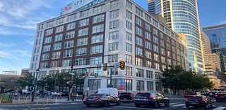 PMC Group tenants at 2121 Market say heat is suffocating