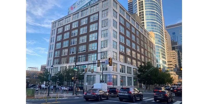 PMC Group tenants at 2121 Market say heat is suffocating