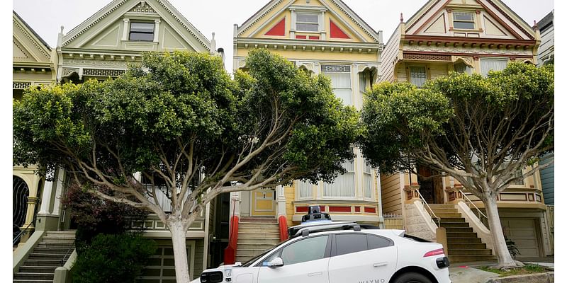 Exploring classic San Francisco, with the help of self-driving taxis