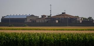 A historic but dilapidated Illinois prison will close while replacement is built, despite objections