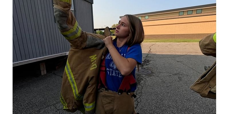 Zeeland class offers early firefighter, police training