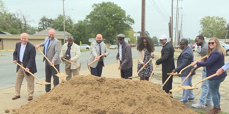 City of Monroe breaks ground on La. Hwy. 15, Winnsboro Rd. streetscaping project