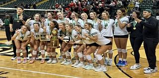 Lake Catholic volleyball’s balanced attack captures third straight OHSAA state championship