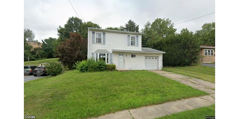 Single-family house sells in Harrisburg for $320,000