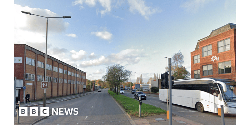 Leicester: A6 bus lane plan on hold pending review, says council