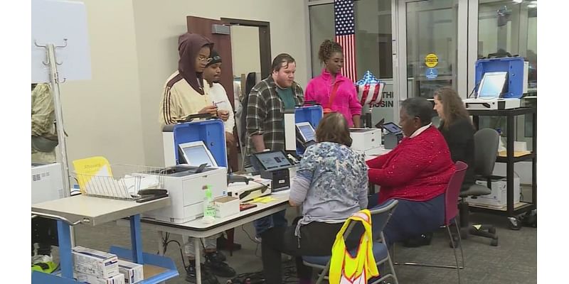 Missouri, Illinois residents take advantage of final day of early voting