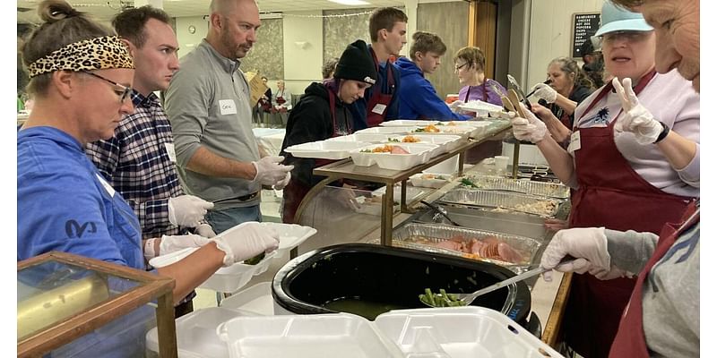 Volunteers needed for free Thanksgiving dinner