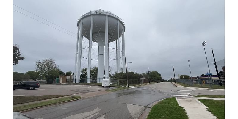 Richardson schools reopen with restrictions as city waits for water test results; Boil water notice remains