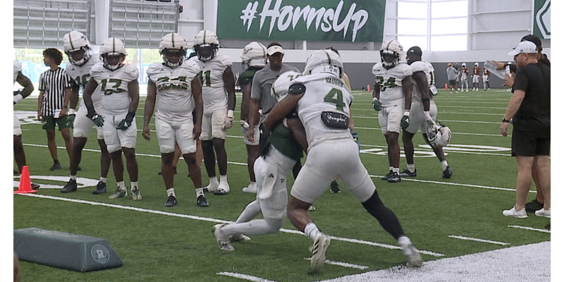 USF Bulls looking to spring the upset on #8 Miami