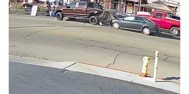 VIDEO: Car crashes into Fallbrook cafe