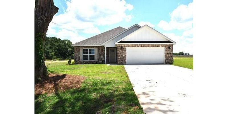 3 Bedroom Home in Daleville - $283,900