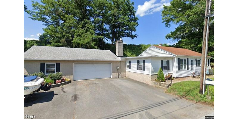 Single family residence sells in Columbia for $235,000