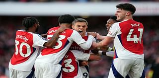 Arsenal beat Leicester late on after Manchester City draw at Newcastle