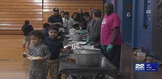 Community Thanksgiving dinner held at Boys and Girls Club in Springfield