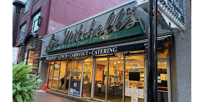 Vandals smash glass door at Lou Mitchell's restaurant in the West Loop