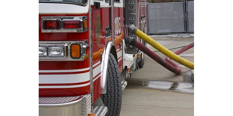 Pre-dawn blaze damages Lancaster County apartment building