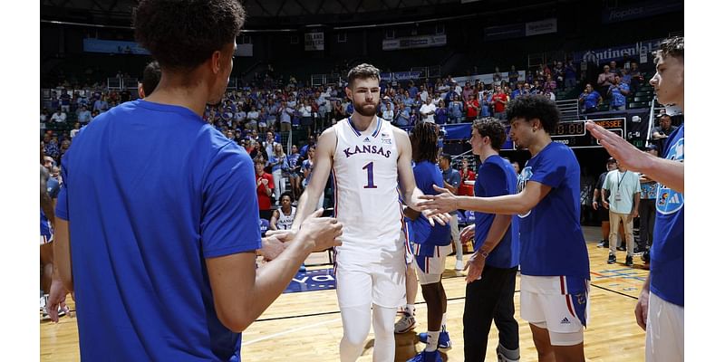 No. 1 Kansas fends off No. 7 Tennessee to win third-place game at Maui Invitational