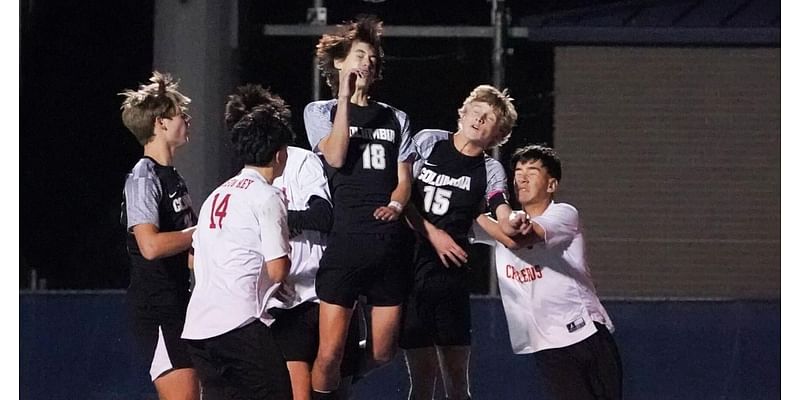 Columbia's 25-game unbeaten run ends on Cristo Rey's late goal in Class 1A state semifinal