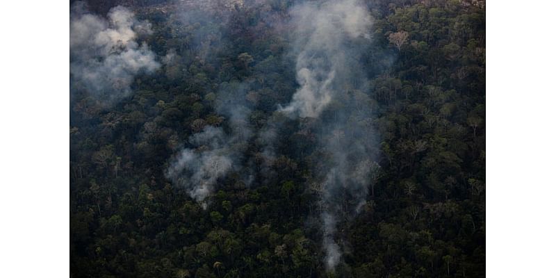 Record-breaking inferno continues to ravage Peru, killing at least 15: 'There's no help'