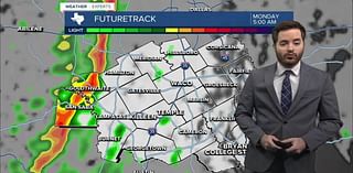 Sunday showers lead to Monday morning thunderstorms