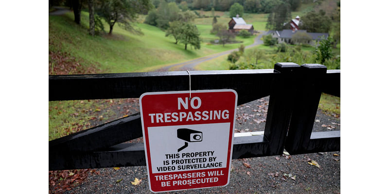 Northeast towns are getting overrun by 'leaf peepers' and it's driving the locals crazy