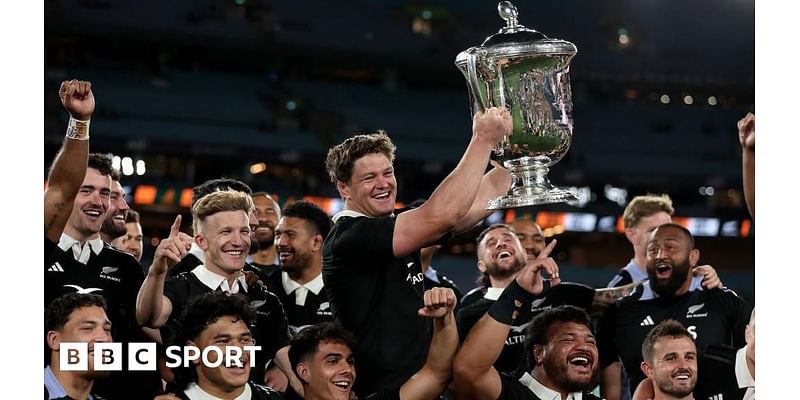 Australia 28-31 New Zealand: All blacks survive late scare in thriller