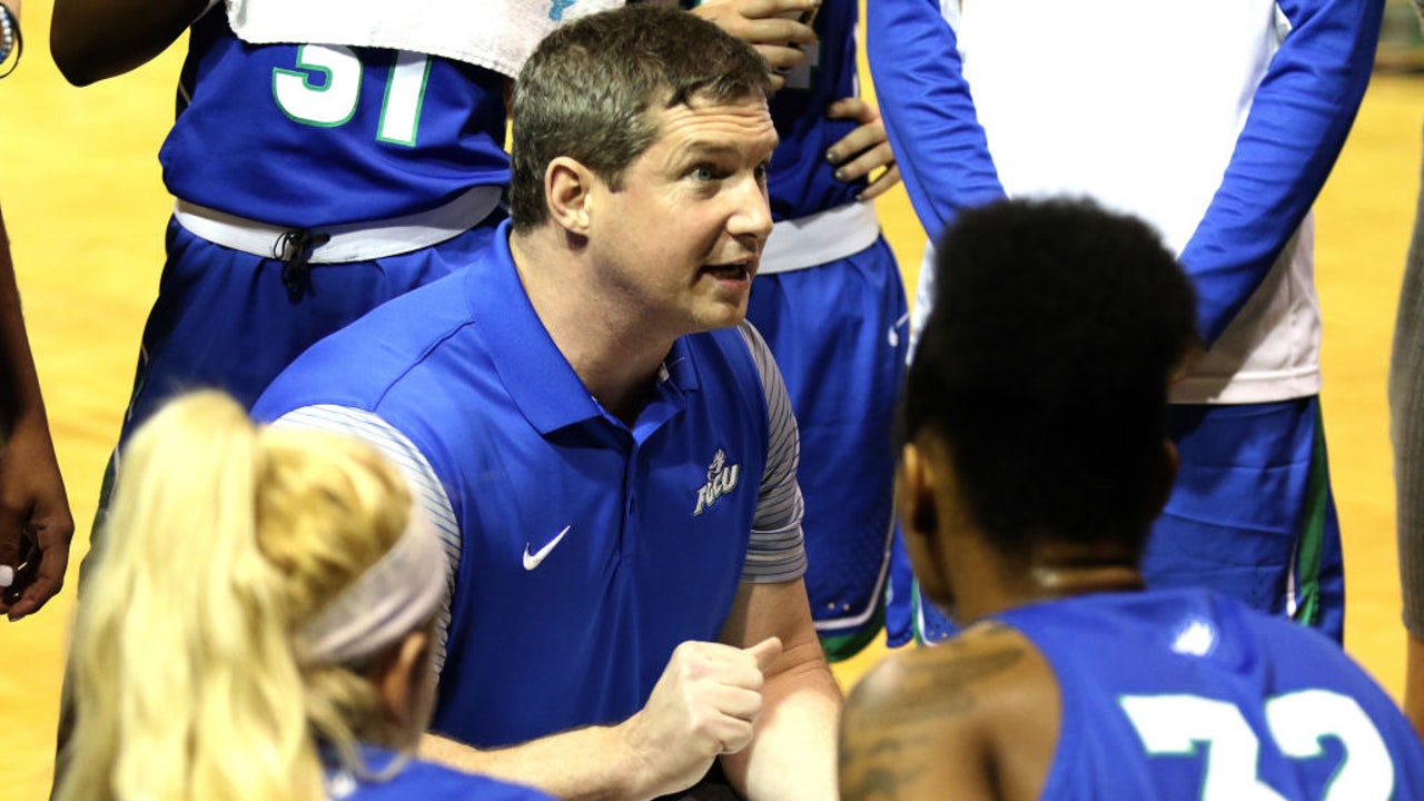 Atlanta Dream name Florida Gulf Coast's Karl Smesko as new coach