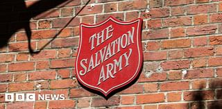 Surey: Fire crews supported by Salvation Army welfare vehicle