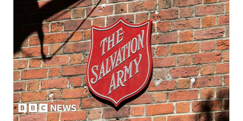 Surey: Fire crews supported by Salvation Army welfare vehicle