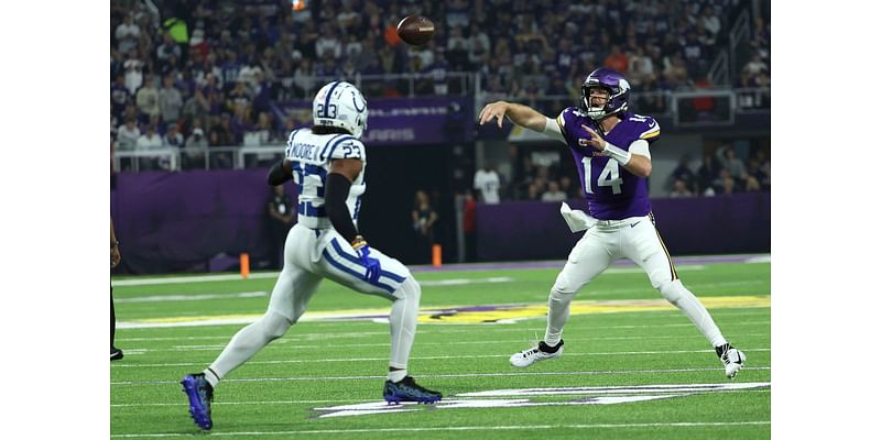 Darnold throws 3 TD passes in 2nd half as Vikings overcome 3 turnovers to beat Flacco, Colts 21