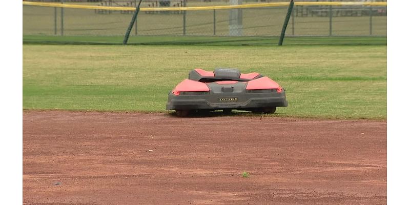 City of Dallas unveils robotic lawnmowers that will replace gas-powered lawn equipment