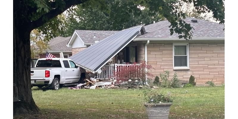 No one injured after truck slams into house in Terre Haute