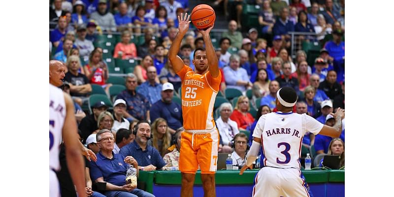 #7 Tennessee Vols Basketball loses to #1 Kansas, 69-60