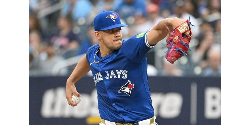 Blue Jays build 7-0 lead, just enough to beat Astros